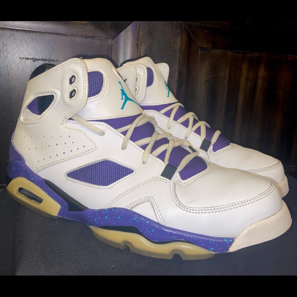 Air Jordan Flight Club 91 “Grape”
